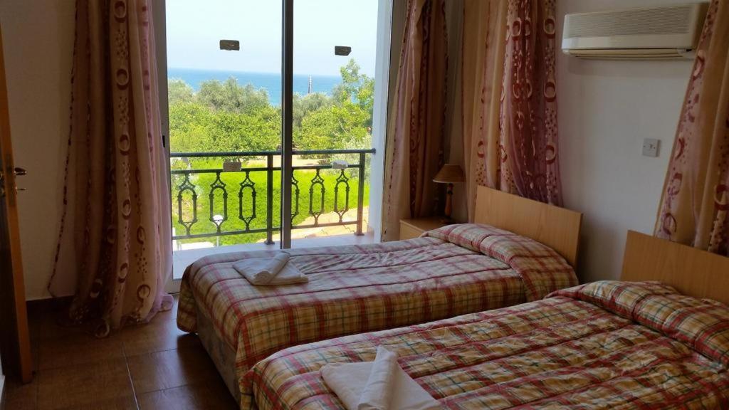 Villa Sotiroulla Kato Yialia Екстериор снимка